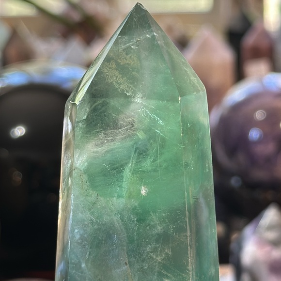 Green Fluorite Crystal Tower! - Picture 11 of 11